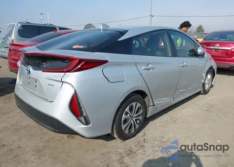 2020 Toyota Prius Prime Xle z USA, uszkodzony, nr VIN JTDKARFP6L3146081